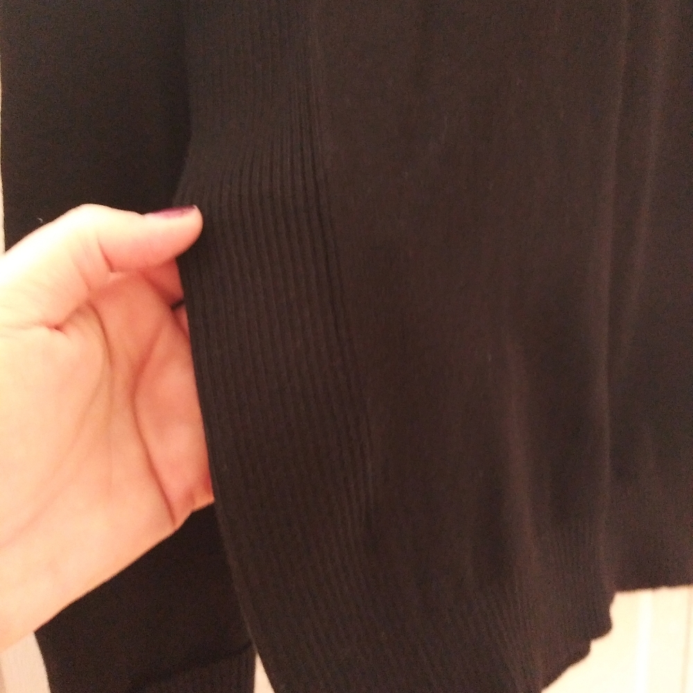 Sweater - Picture 3 of 4